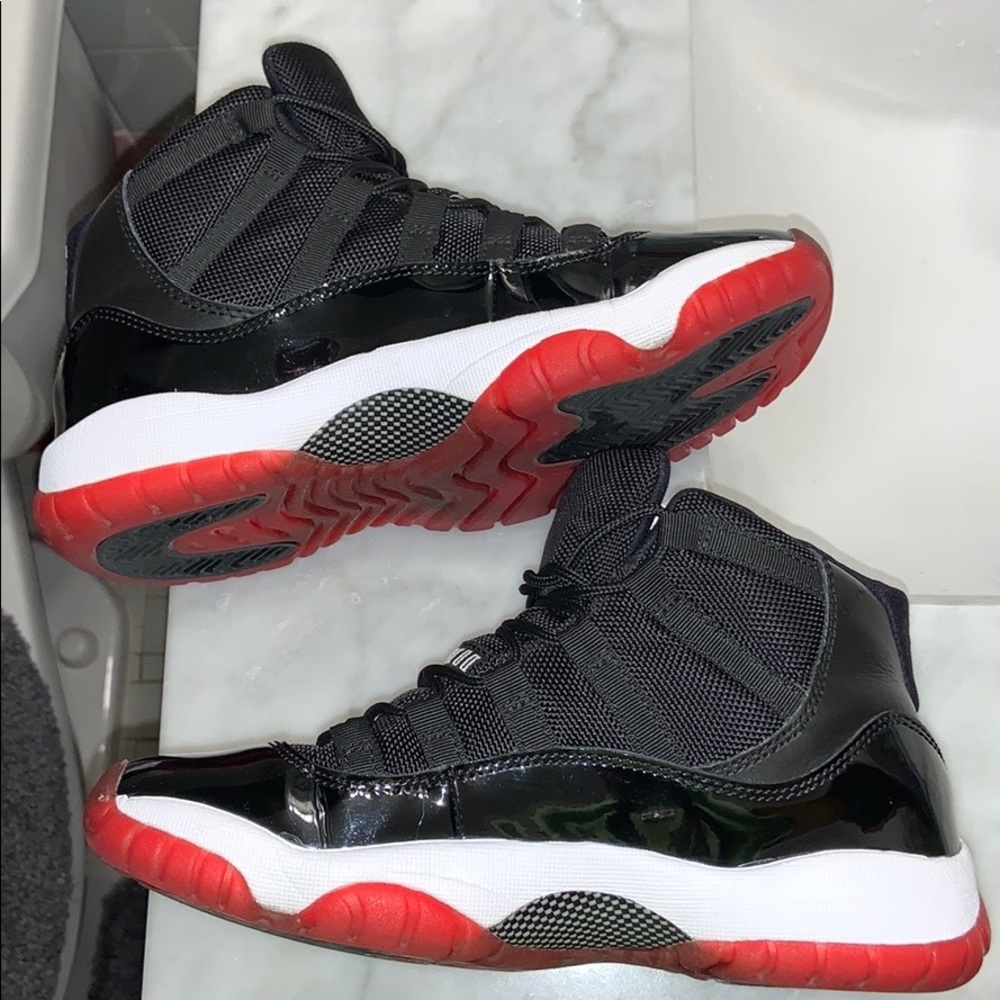 Jordan retro bred 11s(2012)